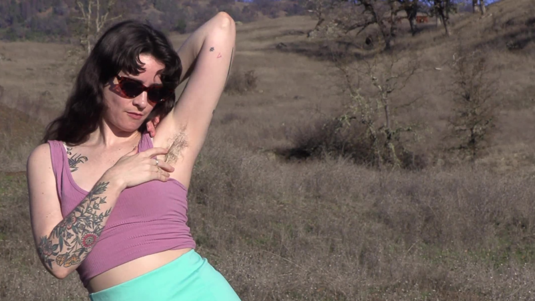 Lick my hairy pussy on the farm