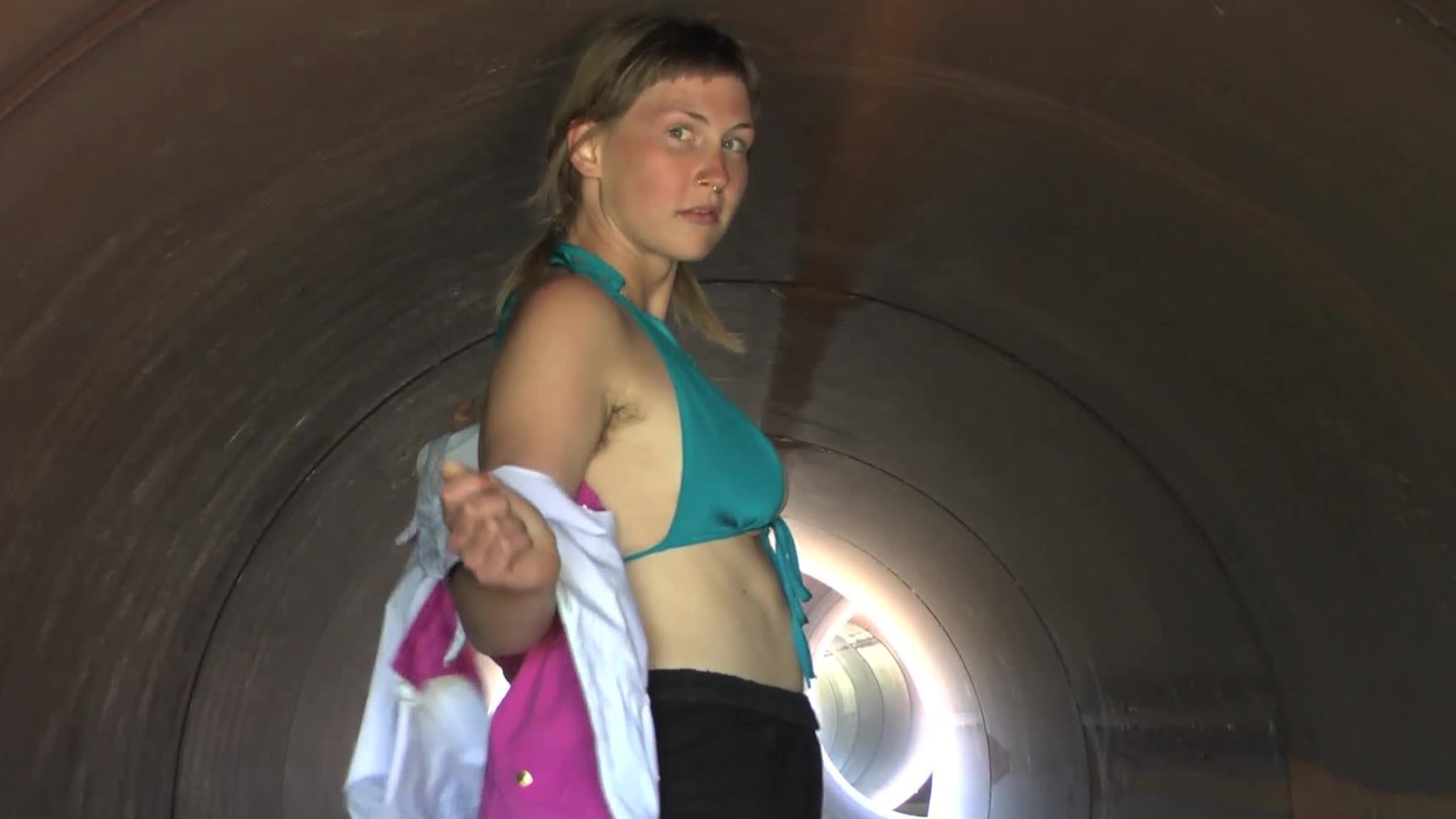 Miel Fingers Her Ass in a Tunnel