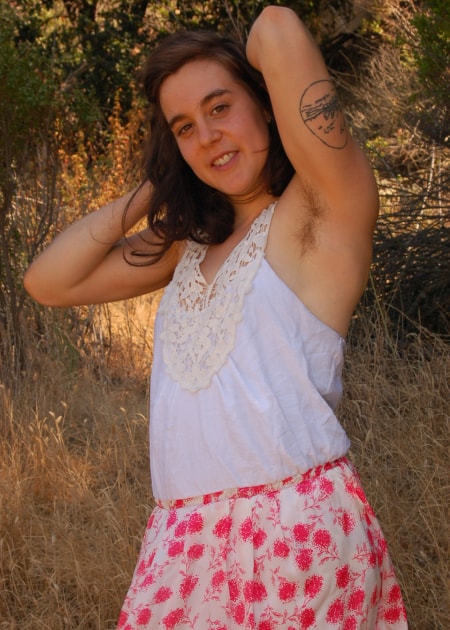 New Model! Amalia in the shade