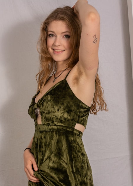 New Model; Apricot Pitts