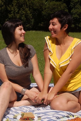 Cleo and Nikki have a Picnic