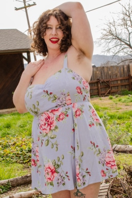Curvy Garden Goddess