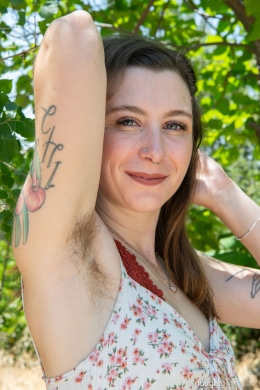 New Model! La La Lydia!